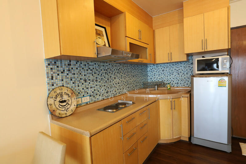 Sathorn Gardens, Bangkok, 39 South Sathorn Road, Thung Maha Mek, Sathon, Bangkok, 1 Bedroom, 40 sqm, Condo For Rent, by Natasa Techathonthanakhun, 500145950 - DDproperty.com