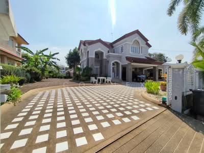 ขาย - Chonlada Bangbuathong : ชลลดา บางบัวทอง, นนทบุรี