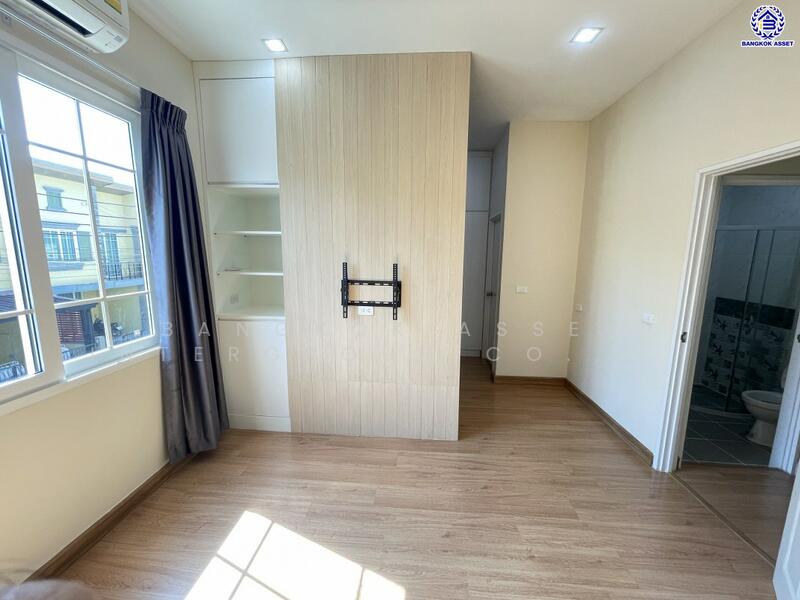 Golden Town Rattanathibet-Saima Station, Nonthaburi, Soi Wat Pleng-Bang Na Alley, Rattanathibet Road, Talat Kwan, Muang Nonthaburi, Nonthaburi, 4 Bedrooms, 131 sqm, Townhouse For Sale, by Bangkok Asset Intergroup Co.,Ltd. Ltd., 500145976 - DDproperty.com