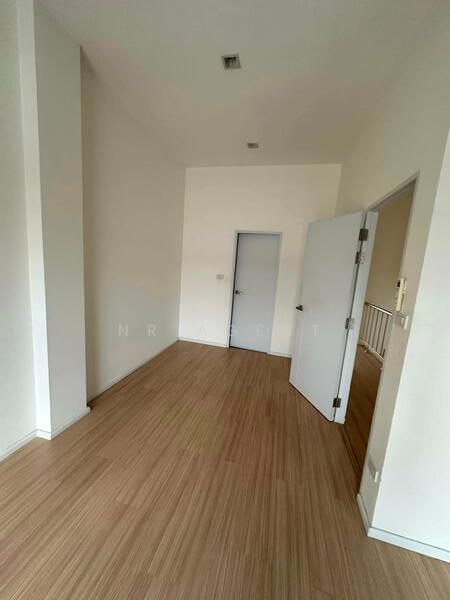 Y Residence Sukhumvit 113, Samut Prakan, Sukhumvit 113 Road (Soi Dan Samrong 42/1), Samrong Nua, Muang Samut Prakarn, Samut Prakan, 4 Bedrooms, 220 sqm, Townhouse For Rent, by NR AGENT, 500145983 - DDproperty.com