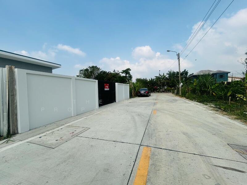 ที่ดินพร้อมสิ่งปลูกสร้าง พระสมุทรเจดีย์ สมุทรปราการ, สมุทรปราการ, นาเกลือ, พระสมุทรเจดีย์, สมุทรปราการ, 240 ตร.ม., ที่ดิน ขาย, โดย The Best Property  เปิ้ล, 500145999 - DDproperty.com