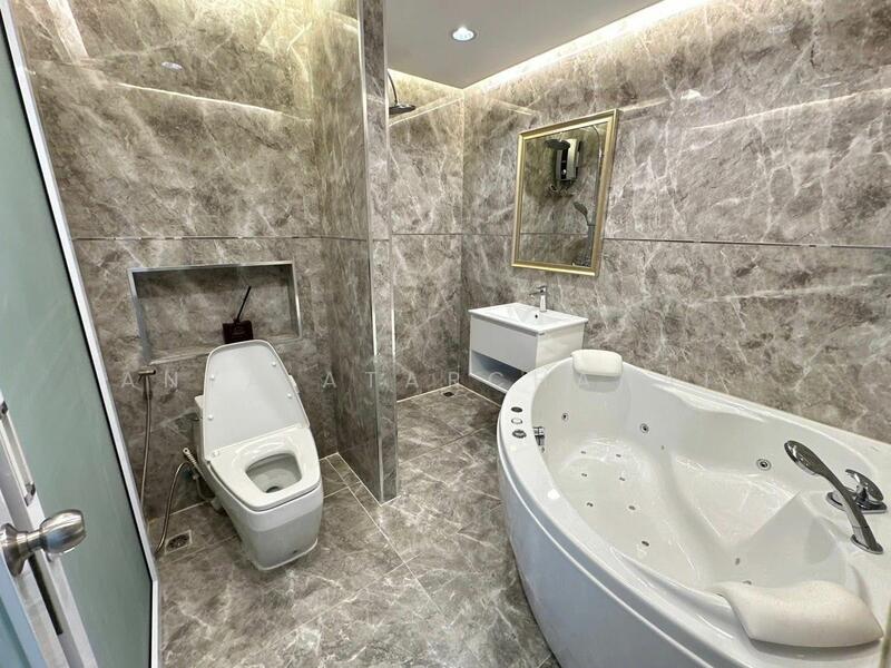 Happy Condo Ladprao 101, Bangkok, Ladprao Road, Wang Thonglang, Wang Thonglang, Bangkok, 2 Bedrooms, 97 sqm, Condo For Sale, by Anya Atarchanai , 500146046 - DDproperty.com