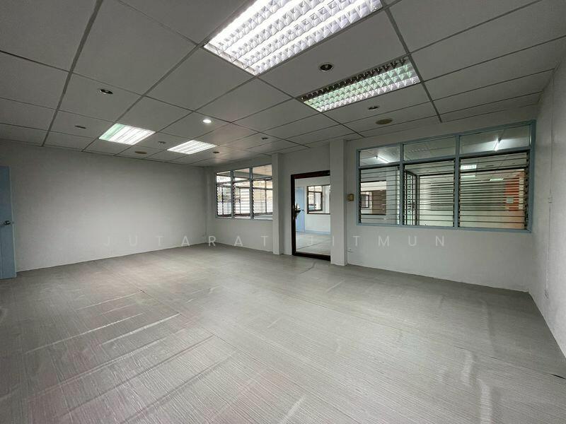 อาคารสำนักงาน โกดัง บ้าน ในพื้นที่เดียวกัน ซอยจันทน์ 43, Bangkok, Thung Wat Don, Sathon, Bangkok, , 2,066 sqm, Office Space For Rent, by Jutarat Jitmun, 500146064 - DDproperty.com