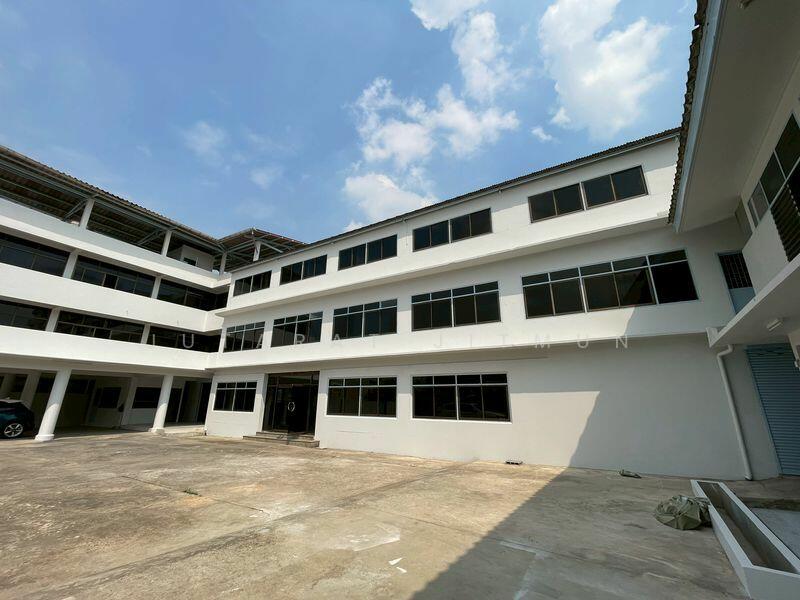 อาคารสำนักงาน โกดัง บ้าน ในพื้นที่เดียวกัน ซอยจันทน์ 43, กรุงเทพ, ทุ่งวัดดอน, สาทร, กรุงเทพ, 2,066 ตร.ม., สำนักงาน ให้เช่า, โดย Jutarat Jitmun, 500146064 - DDproperty.com