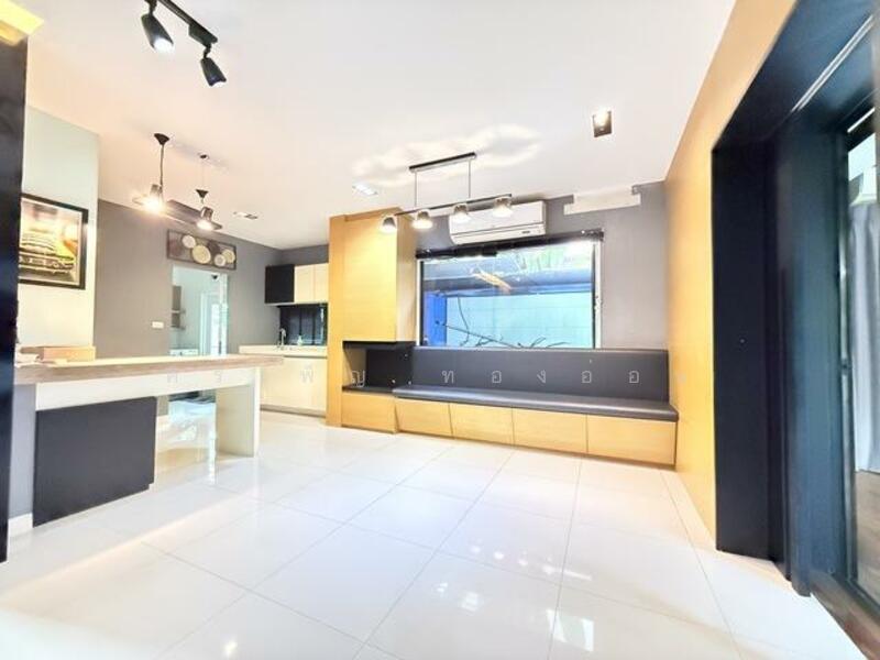 Nanthawan Uthayan-Aksa, Bangkok, Uthayan Road, Sala Thammasop, Thawi Watthana, Bangkok, 5 Bedrooms, 200 sqm, Single Detached House For Sale, by ศิริเพ็ญ ทองอ่อน, 500146075 - DDproperty.com