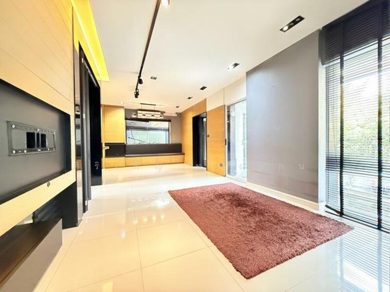 Nanthawan Uthayan-Aksa, Bangkok, Uthayan Road, Sala Thammasop, Thawi Watthana, Bangkok, 5 Bedrooms, 200 sqm, Single Detached House For Sale, by ศิริเพ็ญ ทองอ่อน, 500146075 - DDproperty.com