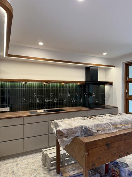 New Townhouse For Rent Contemporary Style at Phrom Phong, Bangkok, สุขุมวิท 39, Khlong Tan Nua, Watthana, Bangkok, 2 Bedrooms, 350 sqm, Townhouse For Rent, by Suchanya Piboonwiput, 500146094 - DDproperty.com