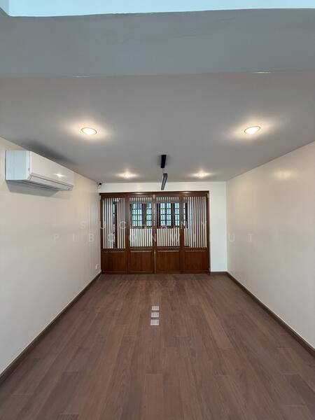 New Townhouse For Rent Contemporary Style at Phrom Phong, Bangkok, สุขุมวิท 39, Khlong Tan Nua, Watthana, Bangkok, 2 Bedrooms, 350 sqm, Townhouse For Rent, by Suchanya Piboonwiput, 500146094 - DDproperty.com