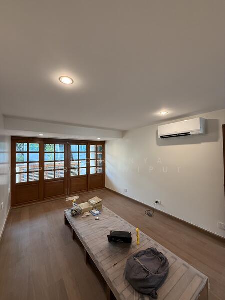 New Townhouse For Rent Contemporary Style at Phrom Phong, Bangkok, สุขุมวิท 39, Khlong Tan Nua, Watthana, Bangkok, 2 Bedrooms, 350 sqm, Townhouse For Rent, by Suchanya Piboonwiput, 500146094 - DDproperty.com