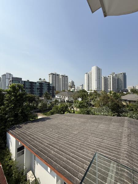 New Townhouse For Rent Contemporary Style at Phrom Phong, กรุงเทพ, สุขุมวิท 39, คลองตันเหนือ, วัฒนา, กรุงเทพ, 350 ตร.ม., ทาวน์เฮ้าส์ ให้เช่า, โดย Suchanya Piboonwiput, 500146094 - DDproperty.com