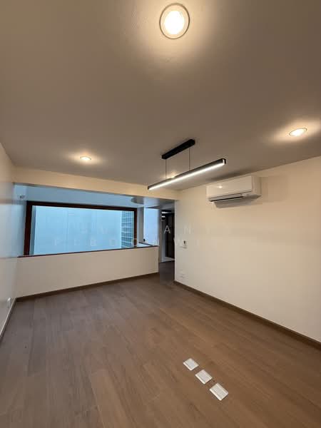 New Townhouse For Rent Contemporary Style at Phrom Phong, Bangkok, สุขุมวิท 39, Khlong Tan Nua, Watthana, Bangkok, 2 Bedrooms, 350 sqm, Townhouse For Rent, by Suchanya Piboonwiput, 500146094 - DDproperty.com