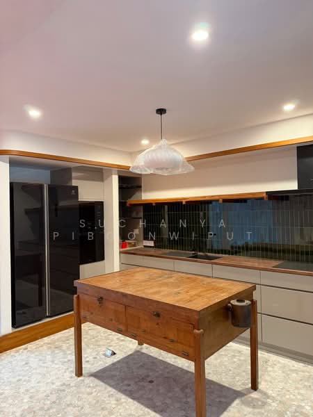 New Townhouse For Rent Contemporary Style at Phrom Phong, กรุงเทพ, สุขุมวิท 39, คลองตันเหนือ, วัฒนา, กรุงเทพ, 350 ตร.ม., ทาวน์เฮ้าส์ ให้เช่า, โดย Suchanya Piboonwiput, 500146094 - DDproperty.com