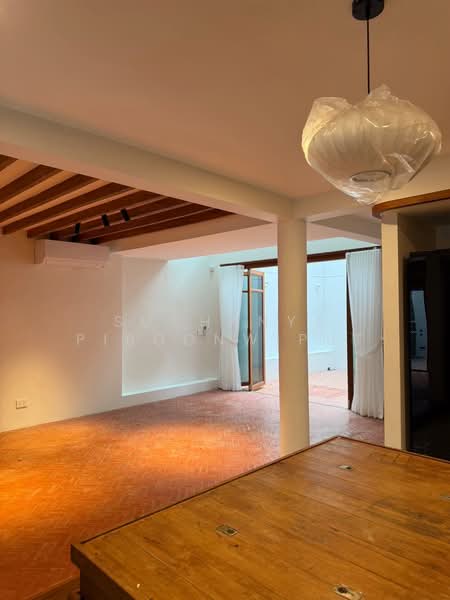 New Townhouse For Rent Contemporary Style at Phrom Phong, กรุงเทพ, สุขุมวิท 39, คลองตันเหนือ, วัฒนา, กรุงเทพ, 350 ตร.ม., ทาวน์เฮ้าส์ ให้เช่า, โดย Suchanya Piboonwiput, 500146094 - DDproperty.com