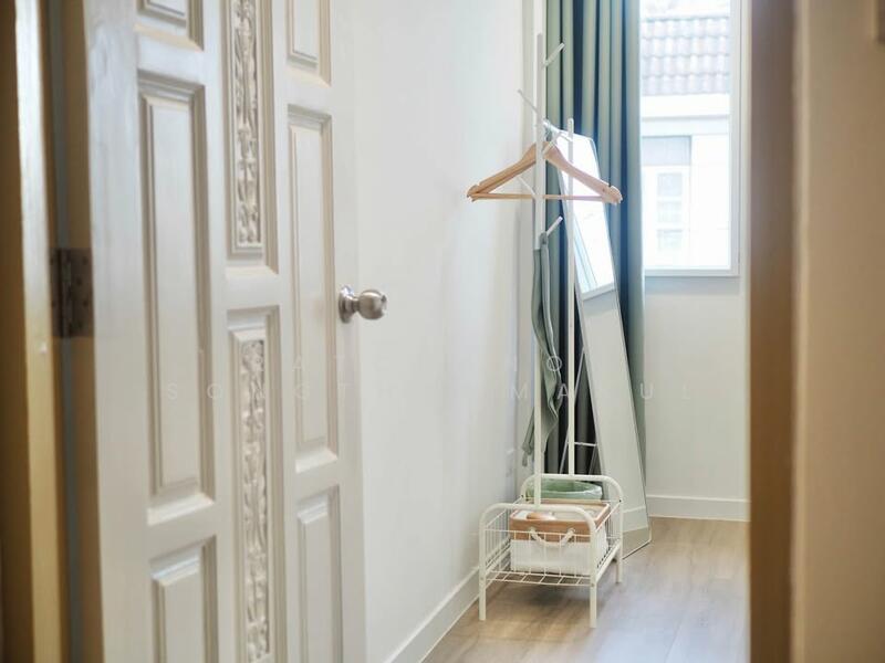 2-BR Townhouse, Bangkok, Chan Kasem, Chatuchak, Bangkok, 2 Bedrooms, 160 sqm, Townhouse For Rent, by Ratchanon Songthammakul, 500146101 - DDproperty.com