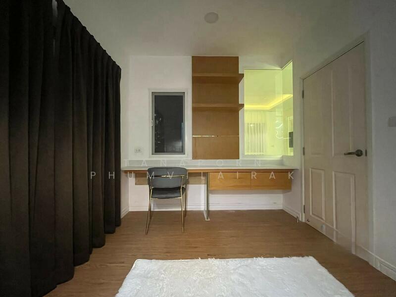 Golden Village Onnut-Pattanakan, Bangkok, Soi On Nut 65 Yak14, Prawet, Prawet, Bangkok, 5 Bedrooms, 191 sqm, Single Detached House For Sale, by Tanaporn Phumvilairak, 500146105 - DDproperty.com