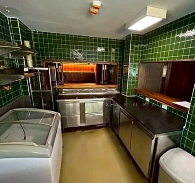 ให้เช่า - พื้นที่ให้เช่าพร้อมอุปกรณ์ – เย็นอากาศ, กรุงเทพ