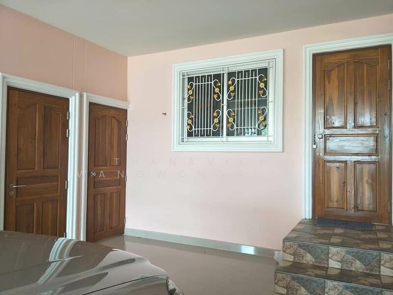 5-BR House, Prachuap Khiri Khan, Hua Hin, Hua Hin, Prachuap Khiri Khan, 5 Bedrooms, 410 sqm, Single Detached House For Sale, by Thanavich Wangwongsiri , 500146170 - DDproperty.com