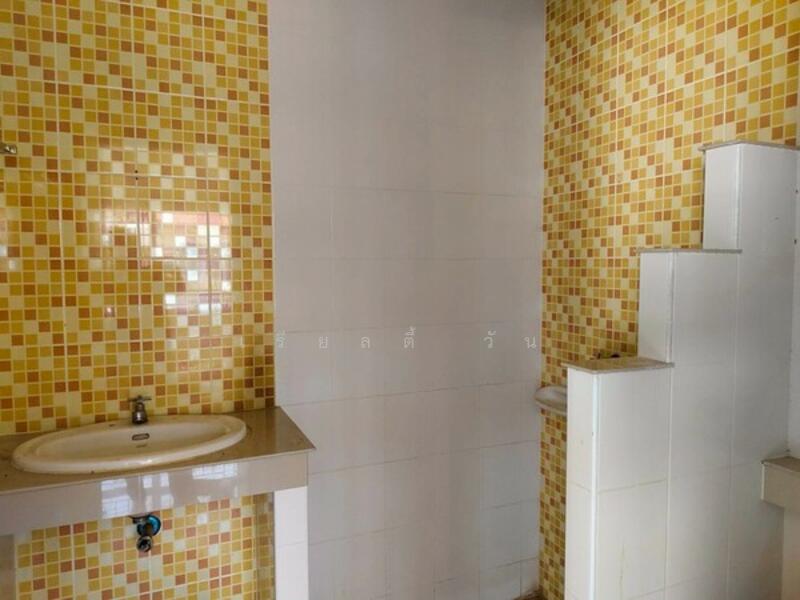 25 Baan Pisan Bang Kadi 2, Bangkok, Thab Yao, Lat Krabang, Bangkok, 3 Bedrooms, 120 sqm, Townhouse For Sale, by เรียลตี้ วัน, 500146197 - DDproperty.com