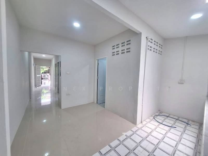 ทาวน์เฮาส์ชั้นเดียว วังหินซอย8, ชลบุรี, -, สุรศักดิ์, ศรีราชา, ชลบุรี, 80 ตร.ม., ทาวน์เฮ้าส์ ขาย, โดย Connex Property, 500146263 - DDproperty.com