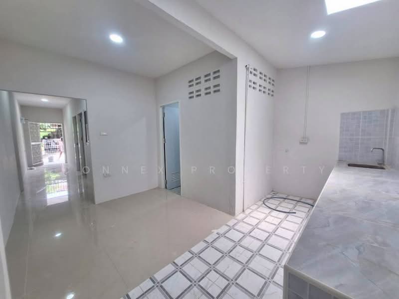 Townhouse, Wang Hin Soi 8., Chon Buri (Pattaya), -, Surasak, Si Racha, Chon Buri (Pattaya), 2 Bedrooms, 80 sqm, Townhouse For Sale, by Connex Property, 500146263 - DDproperty.com
