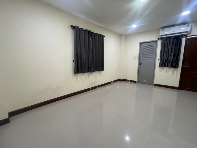 อพาร์ทเม้นท์ ซอยอ่อนนุช 70/1, Bangkok, อ่อนนุช 70/1, On Nut, Suan Luang, Bangkok, , 900 sqm, Business For Sale, by Chanuthsinin Pothichaya, 500146280 - DDproperty.com