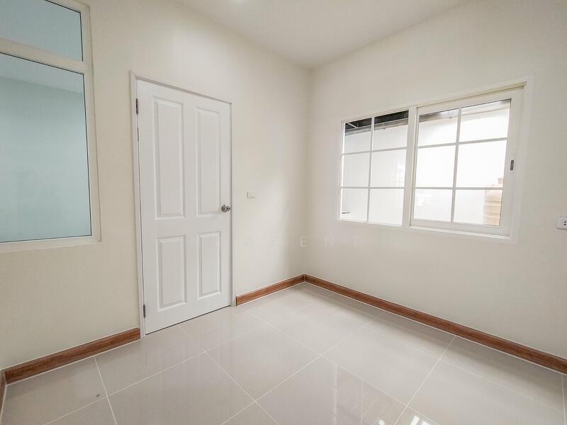 Golden Town Onnut-Pattanakarn, Bangkok, 199 Soi On Nut 65 Yeak 14, Prawet, Prawet, Bangkok, 4 Bedrooms, 110 sqm, Townhouse For Sale, by NRagent, 500146287 - DDproperty.com