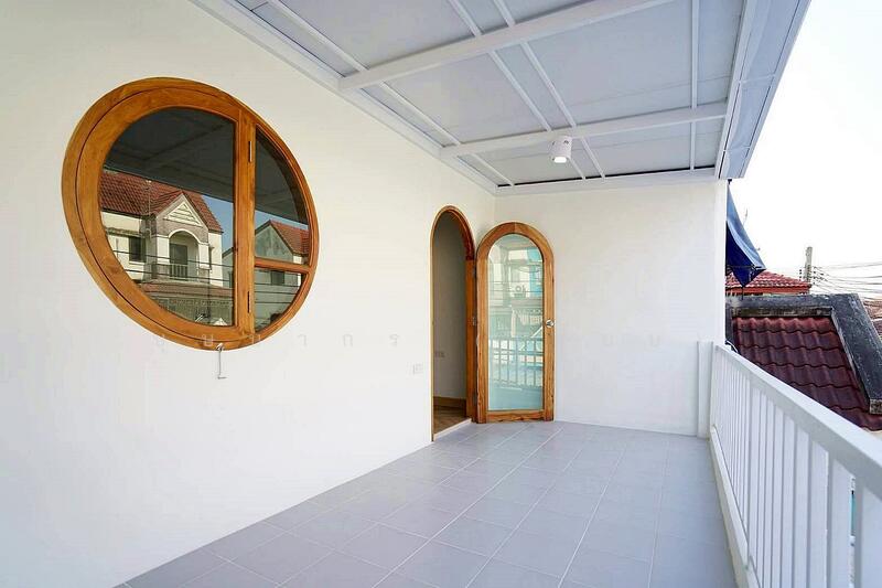 ทาวน์โฮม 3 ชั้น รีโนเวทใหม่ สไตล์มินิมอล หมู่บ้านทองภูมิ วิลล่า ซอยเอกชัย 66 ใกล้บิ๊กซี บางบอน, Bangkok, เอกชัย, Bang Bon, Bang Bon, Bangkok, 3 Bedrooms, 160 sqm, Townhouse For Sale, by บุษบากร (เจี๊ยบ), 500146297 - DDproperty.com