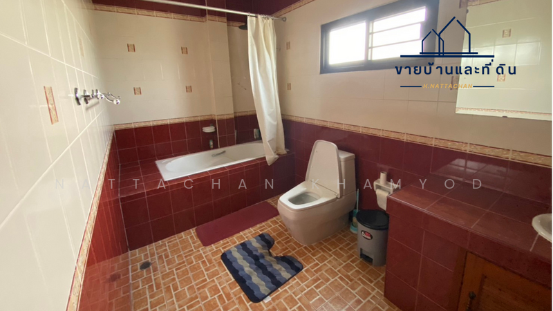 Exquisite English Cottage Retreat: 360-Degree Panoramic Mountain Vistas in Phrao, Chiang Mai., Chiang Mai, -, Khuan Phak, Phrao, Chiang Mai, 4 Bedrooms, 433 sqm, Single Detached House For Sale, by Nattachan Khamyod, 500146302 - Bathrooms - DDproperty.com