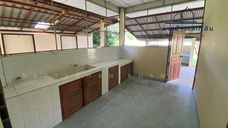 บ้านหรูสไตล์ “English Cottage” วิวเขา 360° อ.พร้าว จ.เชียงใหม่, เชียงใหม่, -, เขื่อนผาก, พร้าว, เชียงใหม่, 433 ตร.ม., บ้านเดี่ยว ขาย, โดย Nattachan Khamyod, 500146302 - Kitchen - DDproperty.com