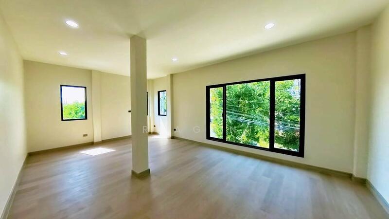 Chaiyapruek Bangbuathong, Nonthaburi, Soi Chaiyapruek Village, Bang Bua Thong, Bang Bua Thong, Nonthaburi, 5 Bedrooms, 400 sqm, Single Detached House For Sale, by NR AGENT, 500146310 - DDproperty.com