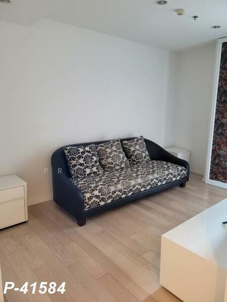 15 Sukhumvit Residences, Bangkok, Soi Sukhumvit 15, Khlongtoei Nua, Watthana, Bangkok, 2 Bedrooms, 65 sqm, Condo For Rent, by Susira Prueksawun, 500146317 - DDproperty.com