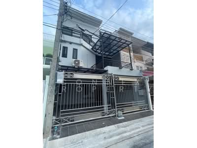 ขาย - ทาวน์โฮม 3 ชั้น , วงศ์สว่าง, กรุงเทพ