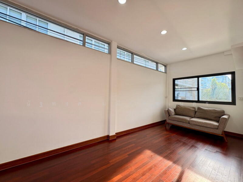 Preecha 1 (Pattanakan 39), Bangkok, Phatthanakan 39, Suan Luang, Suan Luang, Bangkok, 4 Bedrooms, 190 sqm, Single Detached House For Rent, by นัฐพงค์ มณีอัครเนตร, 500146500 - DDproperty.com