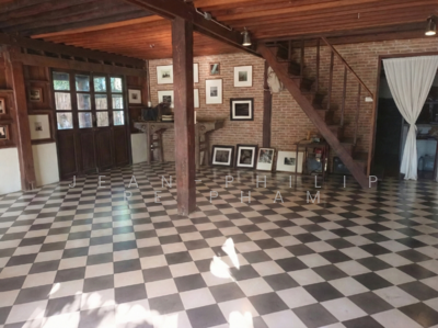 ขาย - ทำเลค้าปลีกชั้นเยี่ยมในย่านตลาดวันพุธที่เป็นที่ต้องการอย่างมาก, แม่ฮ่องสอน