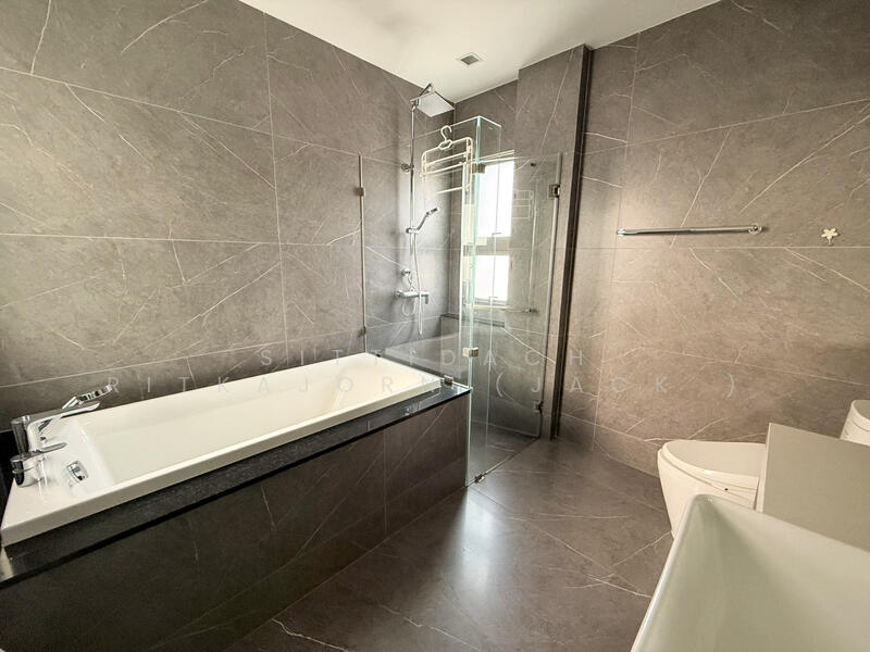 Bangkok Boulevard Signature Ladprao-Serithai, Bangkok, Soi Seri Thai 9, Seri Thai Road, Khlong Kum, Bueng Kum, Bangkok, 4 Bedrooms, 315 sqm, Single Detached House For Rent, by Sittidach Ritkajorn (Jack ), 500146524 - DDproperty.com