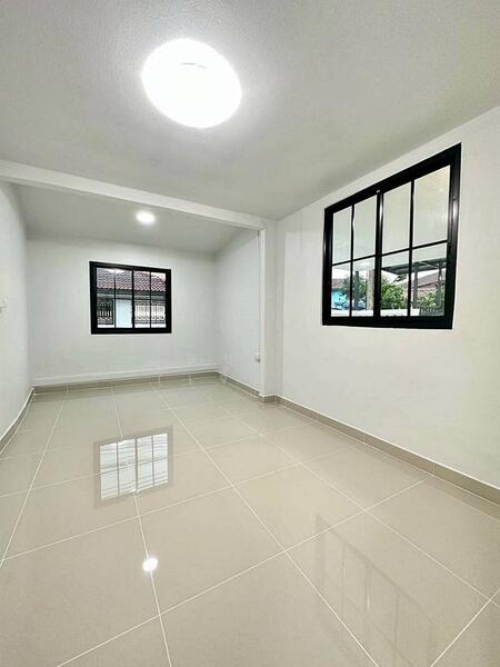 Baan Phrueksa 3 Bang Bua Thong, Nonthaburi, Soi Moobaan Phrueksa 3, Bang Khu Rat, Bang Bua Thong, Nonthaburi, 3 Bedrooms, 90 sqm, Townhouse For Sale, by บุษบากร (เจี๊ยบ), 500146558 - DDproperty.com