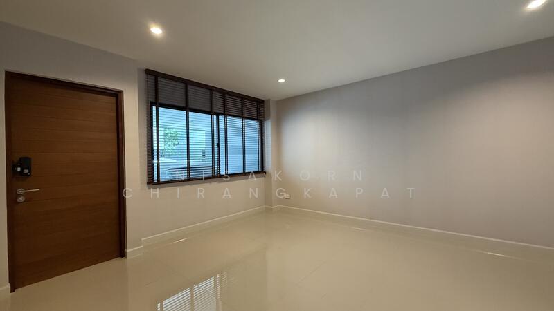 Nirvana Define Srinakarin-Rama 9 : เนอวานา ดีฟายน์ ศรีนครินทร์-พระราม 9, กรุงเทพ, ถนน ศรีนครินทร์ - ร่มเกล้า, สะพานสูง, สะพานสูง, กรุงเทพ, 156 ตร.ม., ทาวน์เฮ้าส์ ขาย, โดย Nisakorn Chirangkapat, 500146576 - DDproperty.com