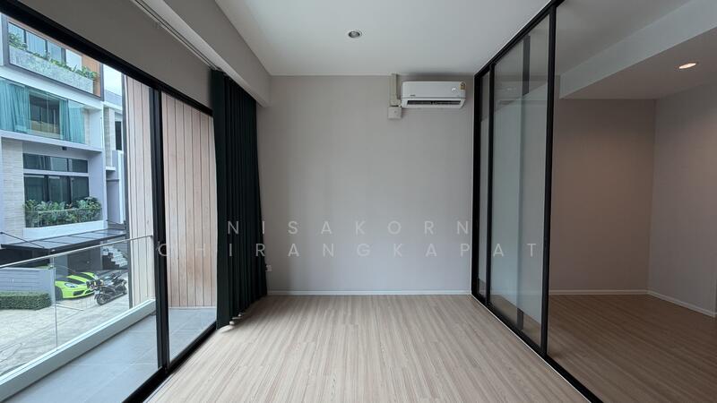 Nirvana Define Srinakarin-Rama 9, Bangkok, Srinakarin - Rom Klao Road, Saphan Sung, Saphan Sung, Bangkok, 3 Bedrooms, 156 sqm, Townhouse For Sale, by Nisakorn Chirangkapat, 500146576 - DDproperty.com