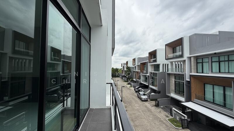 Nirvana Define Srinakarin-Rama 9, Bangkok, Srinakarin - Rom Klao Road, Saphan Sung, Saphan Sung, Bangkok, 3 Bedrooms, 156 sqm, Townhouse For Sale, by Nisakorn Chirangkapat, 500146576 - DDproperty.com