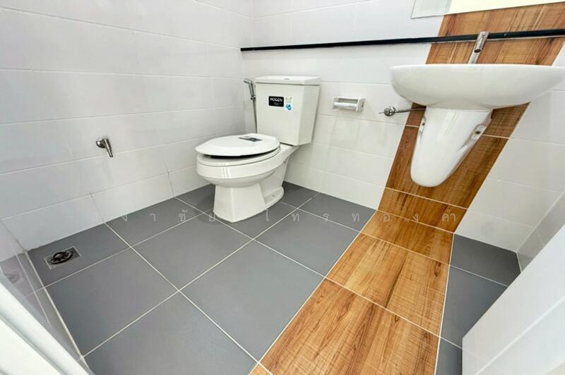 หมู่บ้านดีคิวบ์ นวนคร, Phra Nakhon Si Ayutthaya, พหลโยธิน, Chiang Rak Noi, Bang Pa-In, Phra Nakhon Si Ayutthaya, 3 Bedrooms, 140 sqm, Townhouse For Sale, by สง่าชัย ไทรทองคำ, 500146606 - DDproperty.com