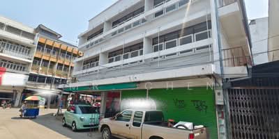 ขาย - ขายตึก 2 ชั้น ทำเลทอง ถนนช้างม่อย ที่ตั้งเยี่ยม ใจกลางเมืองเชียงใหม่, เชียงใหม่