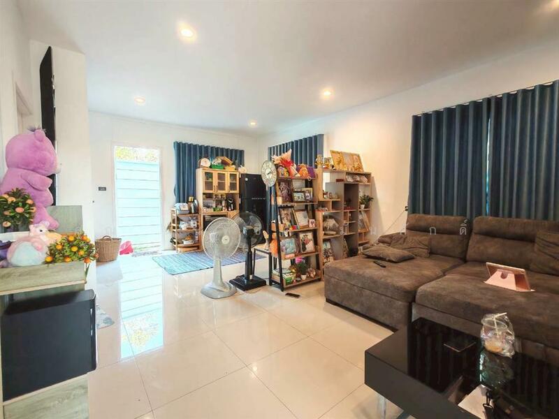 Chatluang 17 : ฉัตรหลวง 17, ปทุมธานี, หมู่ที่ 5, คลองสาม, คลองหลวง, ปทุมธานี, 180 ตร.ม., บ้านเดี่ยว ขาย, โดย คุณ นันทชิต มั่นศักดิ์ (สุ), 500146666 - DDproperty.com