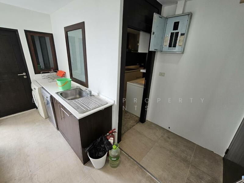 Sathorn Gardens, Bangkok, 39 South Sathorn Road, Thung Maha Mek, Sathon, Bangkok, 3 Bedrooms, 200 sqm, Condo For Rent, by BANGKOK PROPERTY AGENTS, 500146670 - DDproperty.com