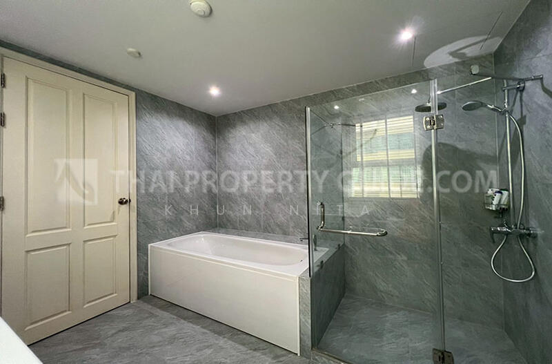 Ideal 24, Bangkok, 85 Sukhumvit 24 Alley, Khong Tan, Khlong Toei, Bangkok, 4 Bedrooms, 326 sqm, Condo For Rent, by Khun Nita, 500146678 - DDproperty.com