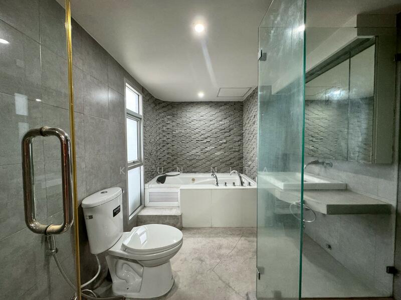 Regent on The Park 2, Bangkok, Sukhumvit 61, Khlong Tan Nua, Watthana, Bangkok, 3 Bedrooms, 266 sqm, Condo For Rent, by Khun Nita, 500146679 - DDproperty.com