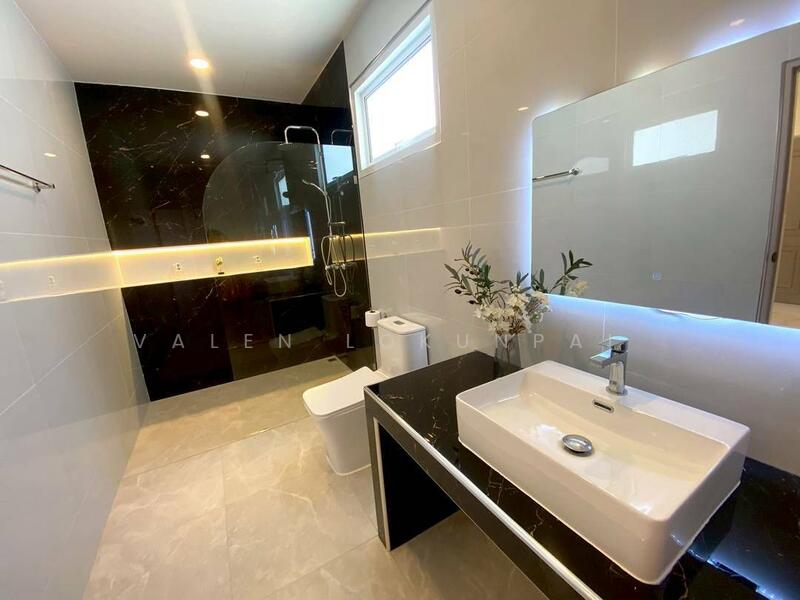 For Sale - Chaiyapruek 2 Suwinthawong Khumklao, Bangkok