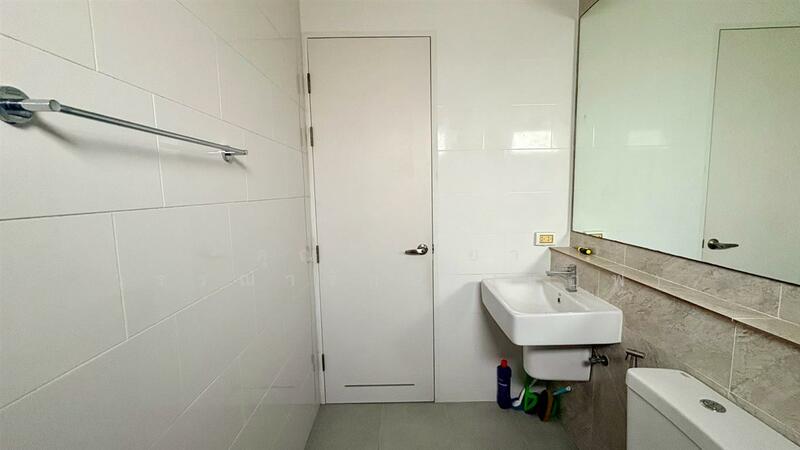 Foret Lumlukka-Klong 5, Pathum Thani, Leab Klong 5 Road, East side, Bung Kham Proi, Lam Luk Ka, Pathum Thani, 4 Bedrooms, 126 sqm, Semi-Detached House (Twin House) For Sale, by คุณ กิริยา วรรณารักษ์ (แอฟ), 500146819 - DDproperty.com