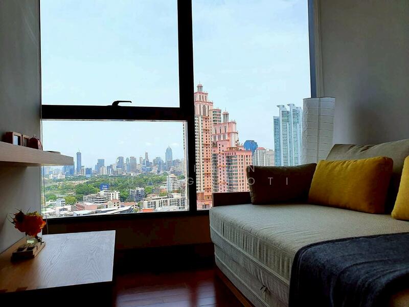 The Lumpini 24, Bangkok, Sukhumvit 24 Road, Khong Tan, Khlong Toei, Bangkok, 2 Bedrooms, 55 sqm, Condo For Rent, by Sirinan Ruangchoti, 500146848 - DDproperty.com
