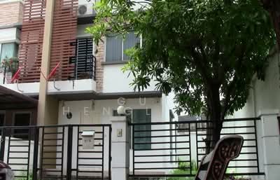 ขาย - ทาวน์เฮ้าส์ 3-ห้องนอน, กรุงเทพ