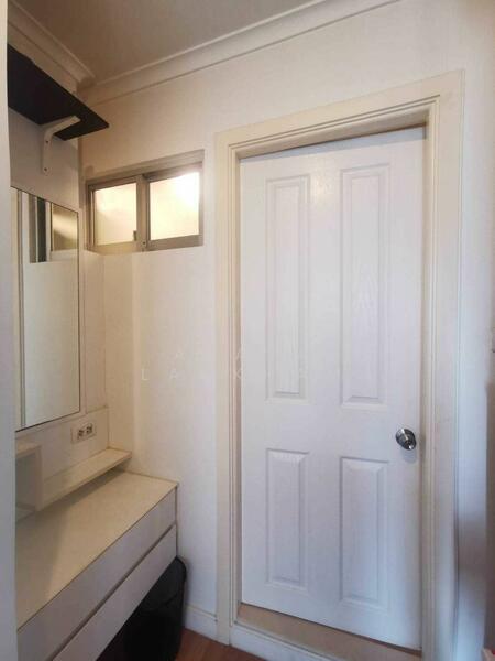 Lumpini Place Rama 4-Kluaynamthai, Bangkok, 4004 Rama 4 Road, Phra Kanong, Khlong Toei, Bangkok, 2 Bedrooms, 58 sqm, Condo For Rent, by Araya Laokham, 500146854 - DDproperty.com